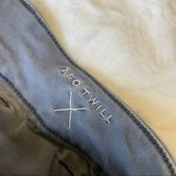 American Eagle Outfitters Twill Midi Short - Women’s 2 - Picture 4 of 7